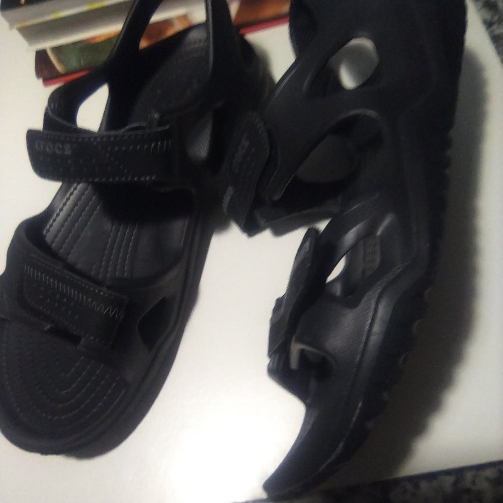 Crock Sandals - Picture 4 of 9